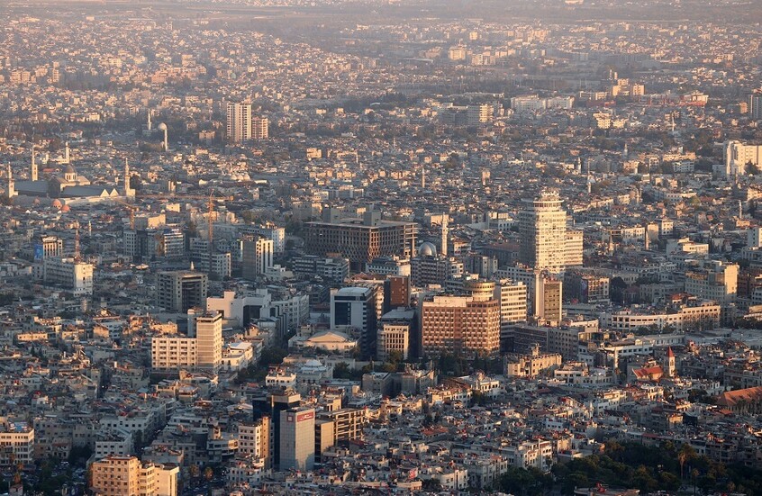 القائم بأعمال السفارة الألمانية في دمشق: الشرع لا يسعى لإعادة بناء الماضي بل لتأسيس سوريا الجديدة