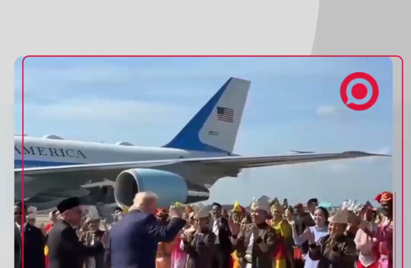 ترامب يبدأ جولته الآسيوية بأداء رقصته الشهيرة فور وصوله إلى ماليزيا