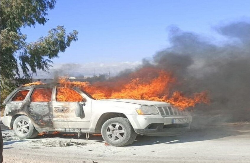 قتيل باستهداف مسيرة إسرائيلية سيارة شرقي لبنان (فيديو+صور)