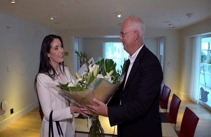 مبعوث الكرملين يشيد بنائبة أمريكية: "طوبى لصناع السلام"