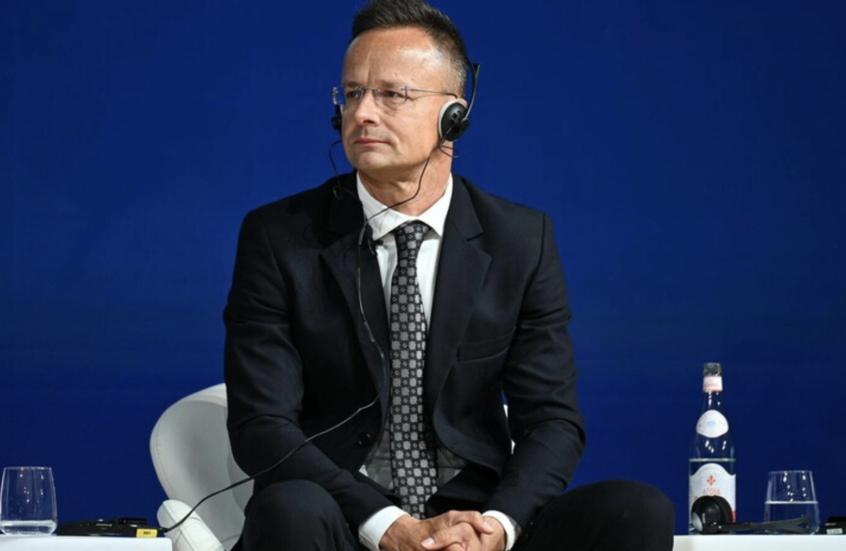 وزير الخارجية الهنغاري: من غير الواقعي أن تتخلى هنغاريا عن النفط الروسي