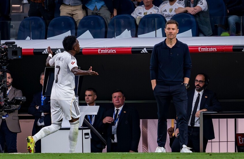 أول تعليق لمدرب ريال مدريد بعد الفوز في الكلاسيكو