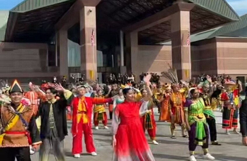 ترامب يشيد بإنجازاته الدبلوماسية والاقتصادية في ختام زيارته إلى ماليزيا