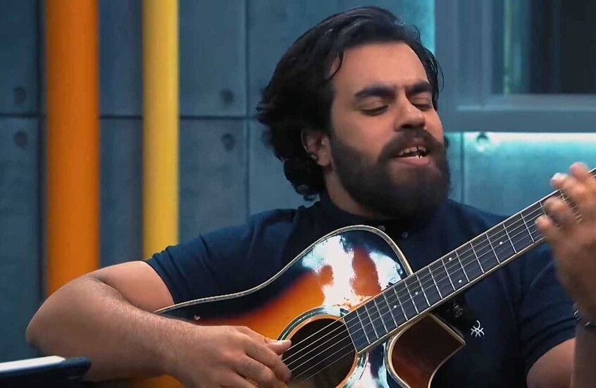 مصر.. تفاصيل حادث مروع لفنان "أنا بشحت بالجيتار"