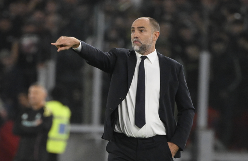 يوفنتوس يقيل مدربه تودور