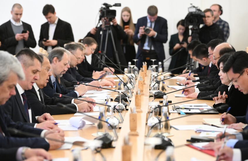 لافروف ونظيرته الكورية الشمالية يؤكدان التزام البلدين باتفاقية الشراكة