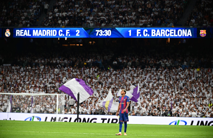 مدرب برشلونة يكشف سبب تراجع أداء لامين جمال في لقاء ريال مدريد