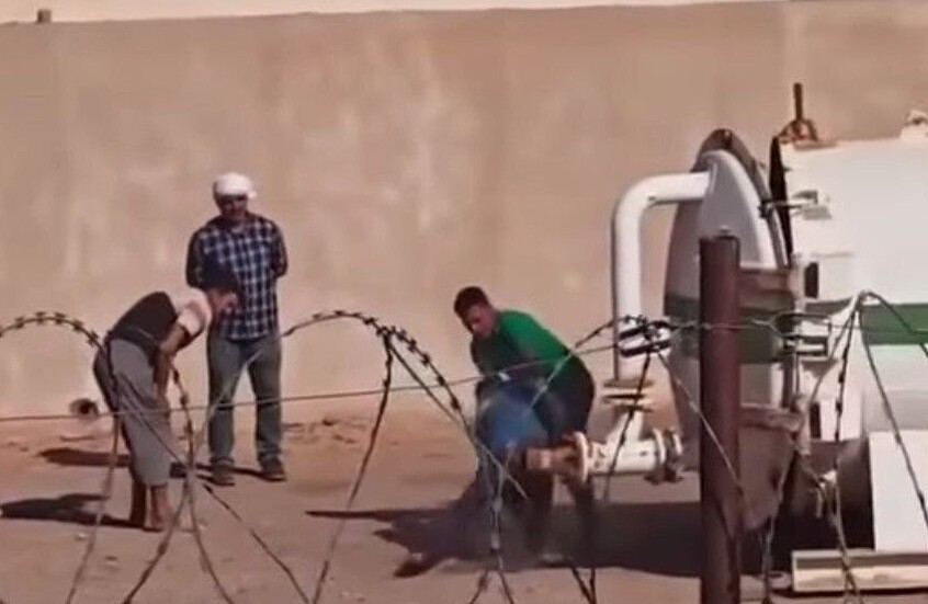 الجزائر.. القبض على شخص مارس التعذيب وأثار استنكارا كبيرا في حاسي مسعود (فيديو)