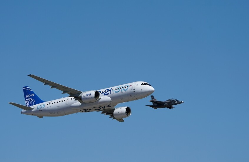 طائرة "إم سي-21" الروسية تنفّذ رحلة تجريبية ناجحة وتختبر أنظمة جديدة ومحركات PD-14 (فيديو)