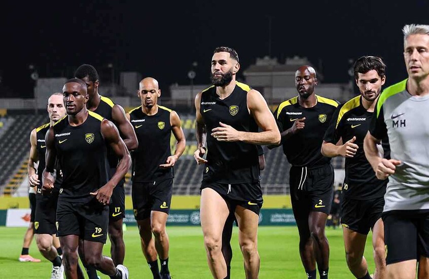 "بكلمتين فقط".. بنزيما يوجه رسالة قوية قبل كلاسيكو النصر