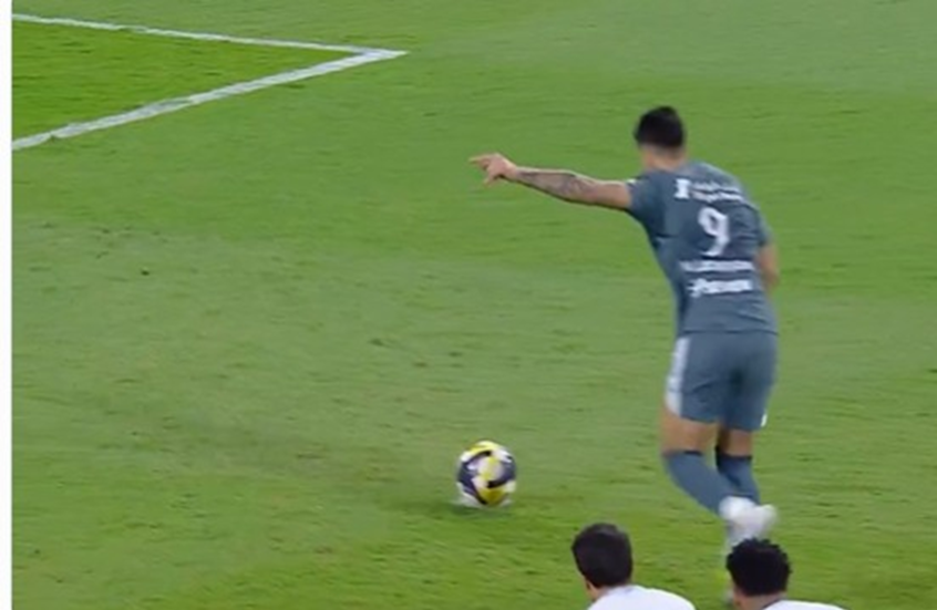 الهلال يتخطى الأخدود ويتأهل لدور الثمانية في كأس السعودية (فيديو)