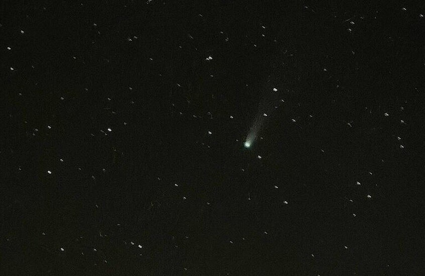 مواطن روسي يلتقط صورة لمذنب نادر