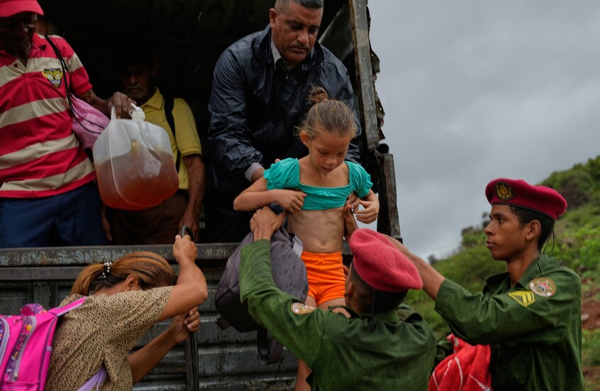 إجلاء أكثر من 735 ألف شخص في كوبا مع اقتراب إعصار "ميليسا"