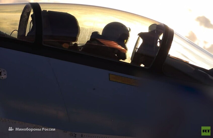 مقاتلة الروسية "سو-35" تنفذ مهام قتالية في محيط المنطقة العملية العسكرية الخاصة