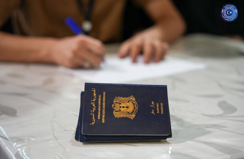 سوريا تبدأ تقديم الخدمات القنصلية لرعاياها في بنغازي