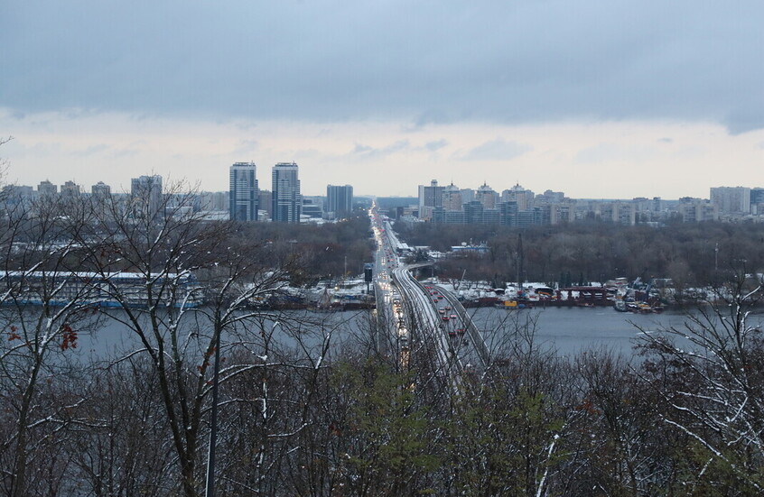 "التايمز": أوكرانيا على حافة الانهيار العسكري والمالي