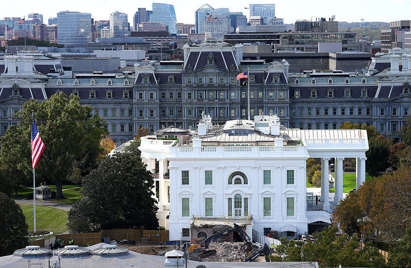 ديمقراطيون يتهمون ترامب بمحاولة تحقيق مكاسب شخصية من مشروع بناء قاعة الرقص الفاخرة في البيت الأبيض