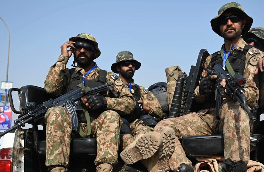 الجيش الباكستاني: مقتل 18 إرهابيا في عمليتين منفصلتين