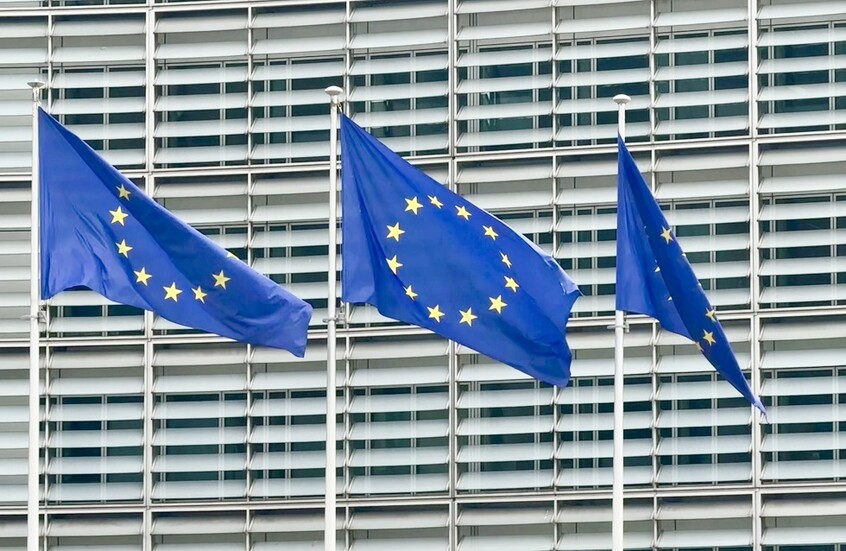 "فاينانشال تايمز": الاتحاد الأوروبي يستعد لصراع عسكري محتمل مع روسيا