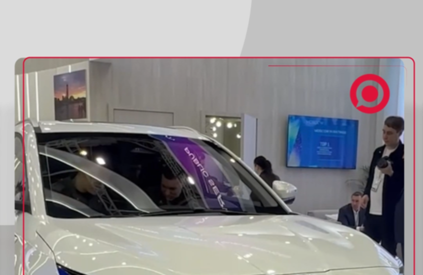 مشاهد لسيارة "موسكوفيتش-8" في حلتها الجديدة