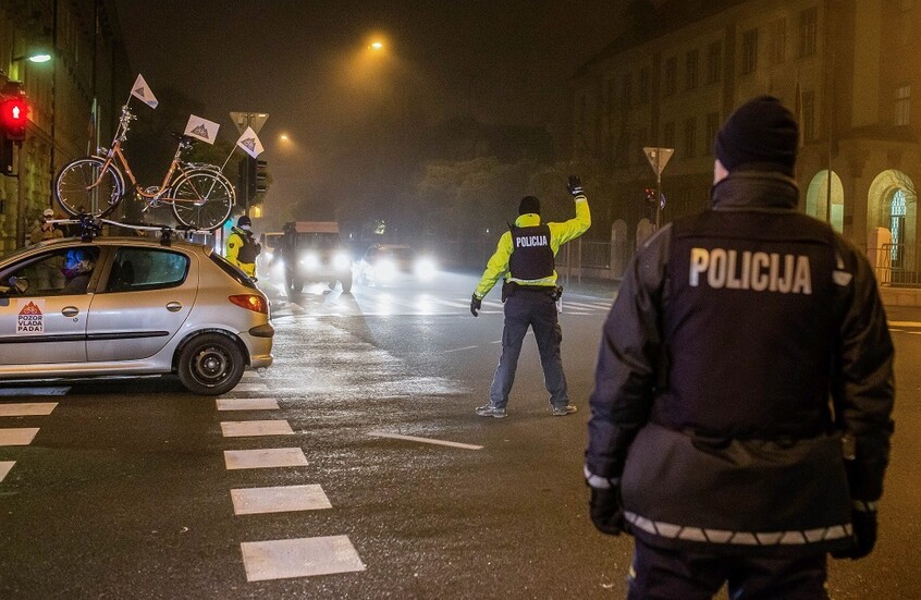 الغجر يشعلون احتجاجات حاشدة ضدهم في بلد أوروبي بعد جريمة بشعة