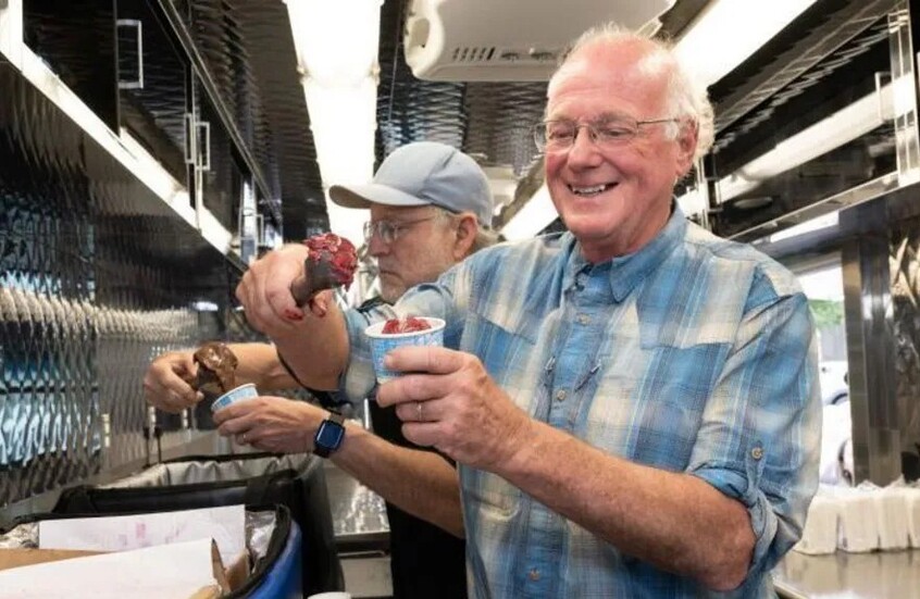 "تزلف تجاه ترامب".. مؤسس "بن آند جيري" يتحدى أصحاب الشركة بعد منع "نكهة غزة" (فيديو)