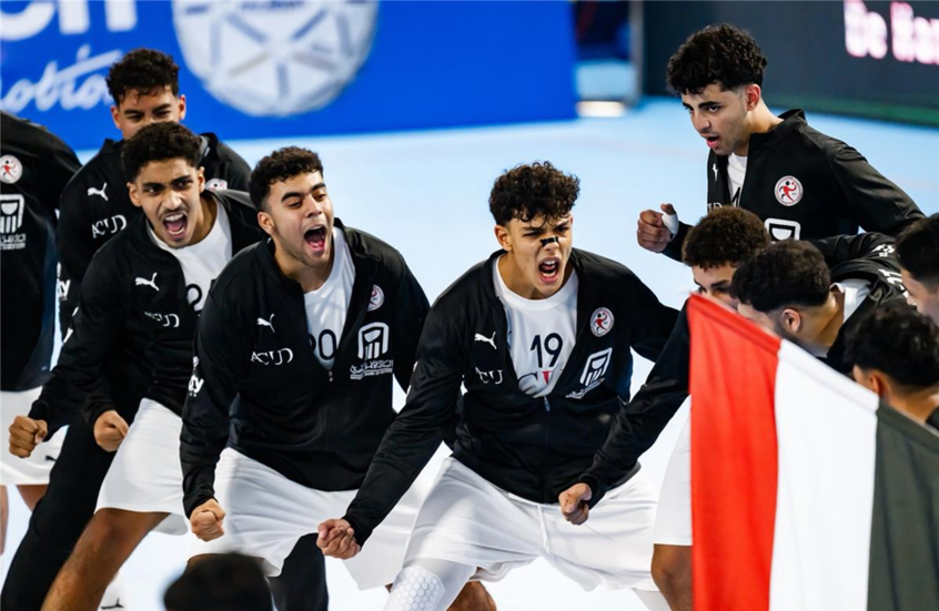 في إنجاز تاريخي.. منتخب مصر يطيح بإسبانيا ويتأهل إلى نهائي بطولة العالم لكرة اليد للناشئين