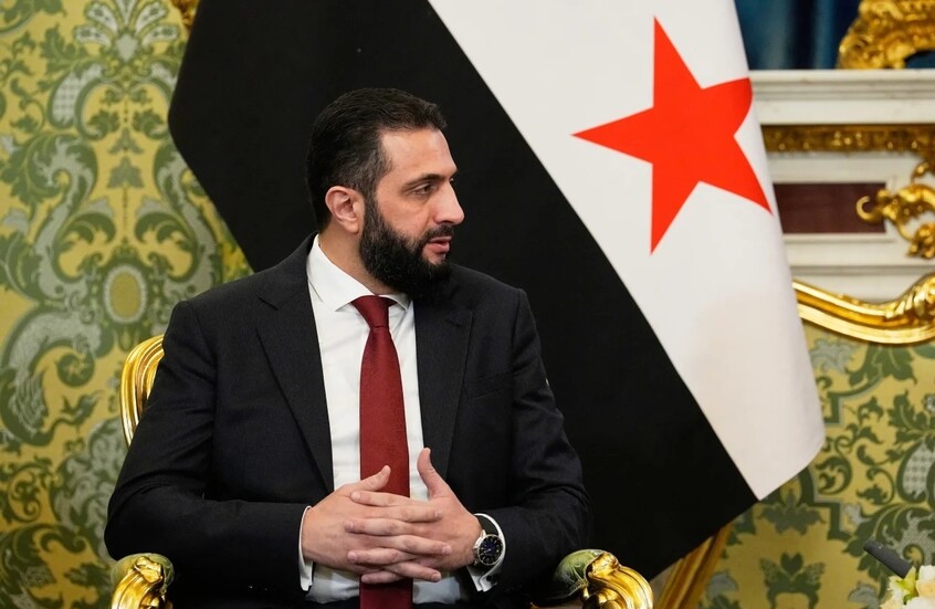 جولة تسوق وقهوة وذكرى ميلاد وساعة فاخرة.. محطات غير سياسية في زيارة الشرع إلى السعودية تثير تفاعلا