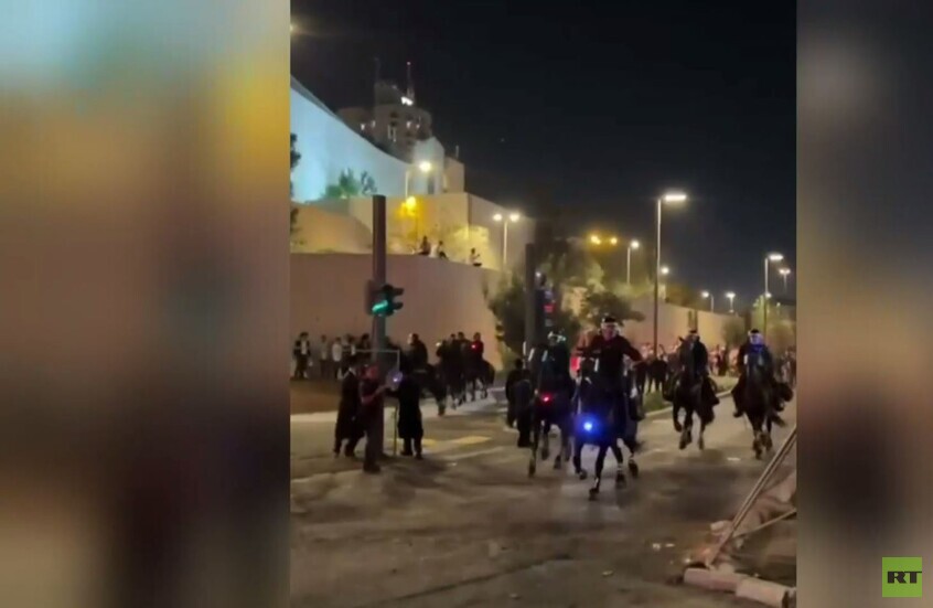 الشرطة الإسرائيلية تستخدم وحدات الخيالة لقمع الحريديم