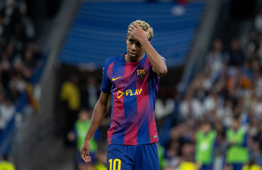 بعد استشارة الأطباء.. لامين جمال يحسم موقفه من إجراء جراحة في منطقة العانة