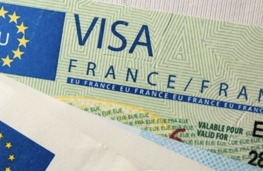 تراجع حاد في منح التأشيرات للجزائريين لدى القنصليات الفرنسية خلال 2025