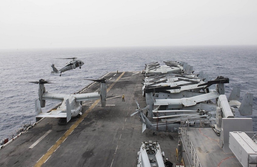 "نيوزويك": السفن الأمريكية على بعد 200 كيلومتر من جزيرة لا أورشيلا الفنزويلية