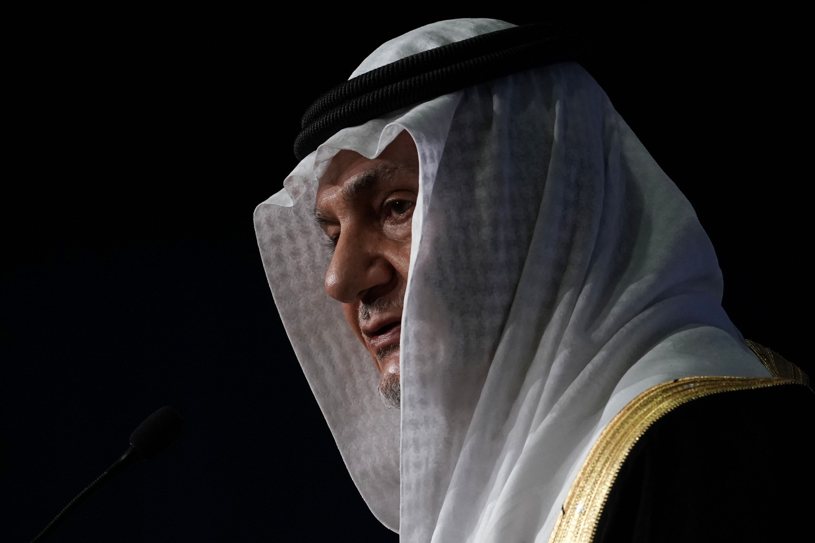 الأمير تركي الفيصل يتحدث عن رأيه في مسار الرئيس السوري أحمد الشرع (فيديو)