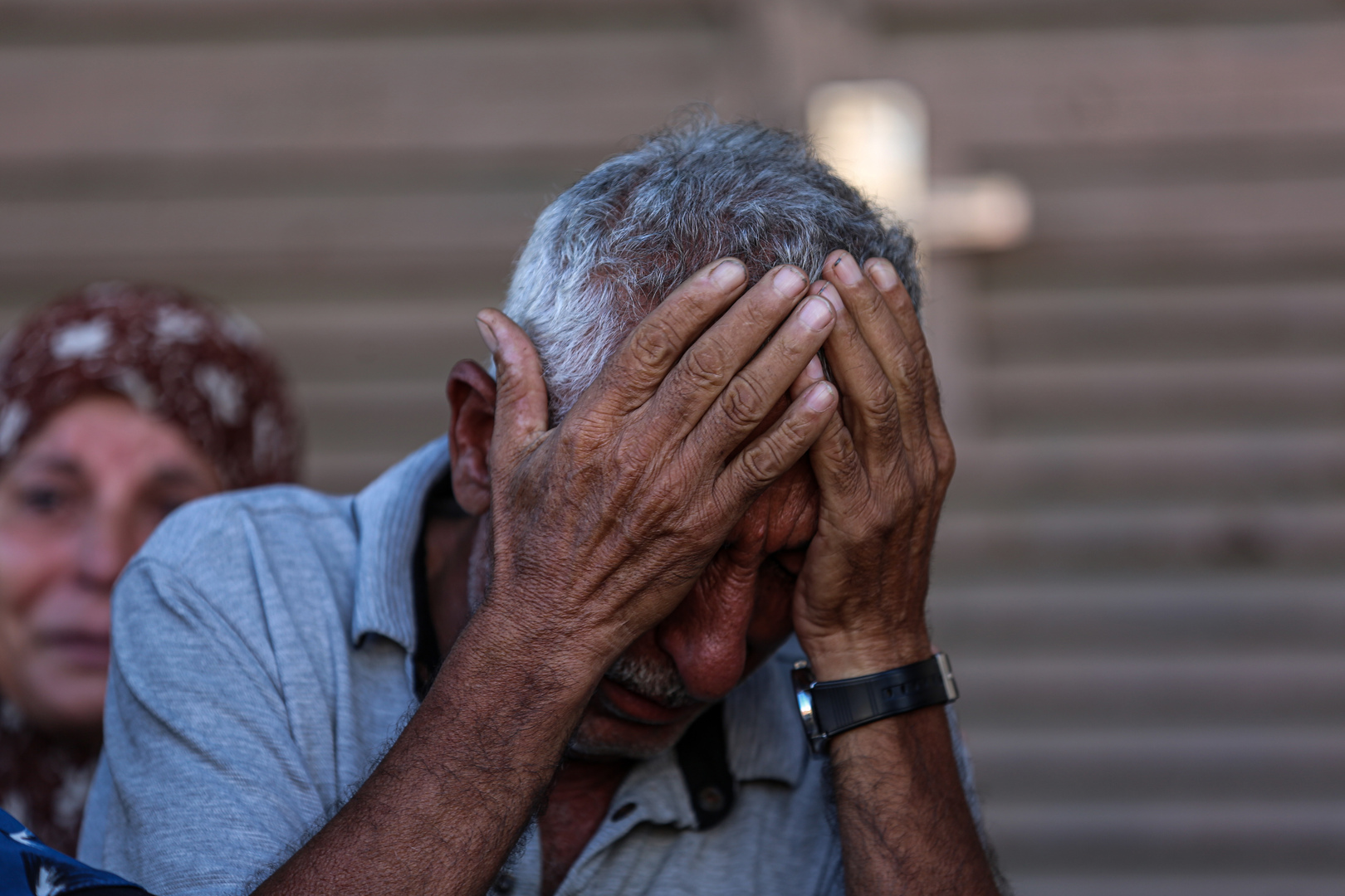 مراسلنا: مقتل 10 فلسطينيين بقصف تكية طعام خيرية في مواصي خان يونس