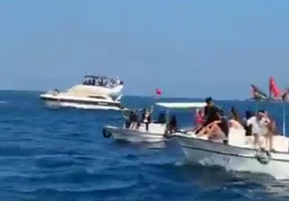 45 سفينة تبحر من تركيا ردا على اعتراض إسرائيل لأسطول الصمود (فيديو)