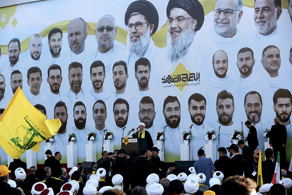 مسؤول إيراني: على إيران تشكيل حركة عالمية للقضاء على أمريكا