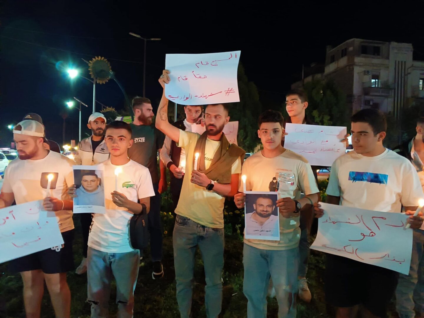 سوريا.. شموع ومسيرات تضامن مع ضحايا هجوم وادي النصارى" بحمص (فيديو+ صور)