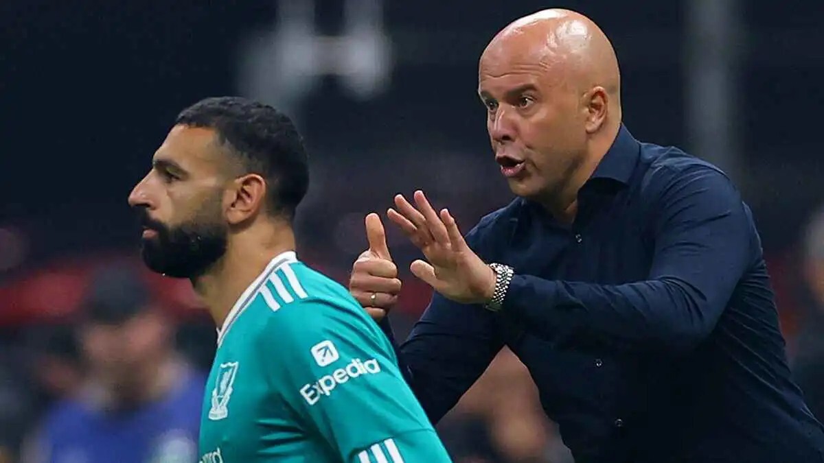 سلوت يوضح سبب تراجع أداء محمد صلاح