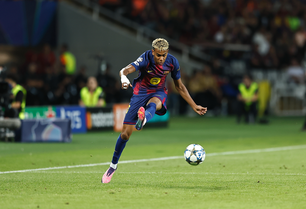 دي لا فوينتي يعاند مدرب برشلونة ويستدعي لامين جمال لمنتخب إسبانيا