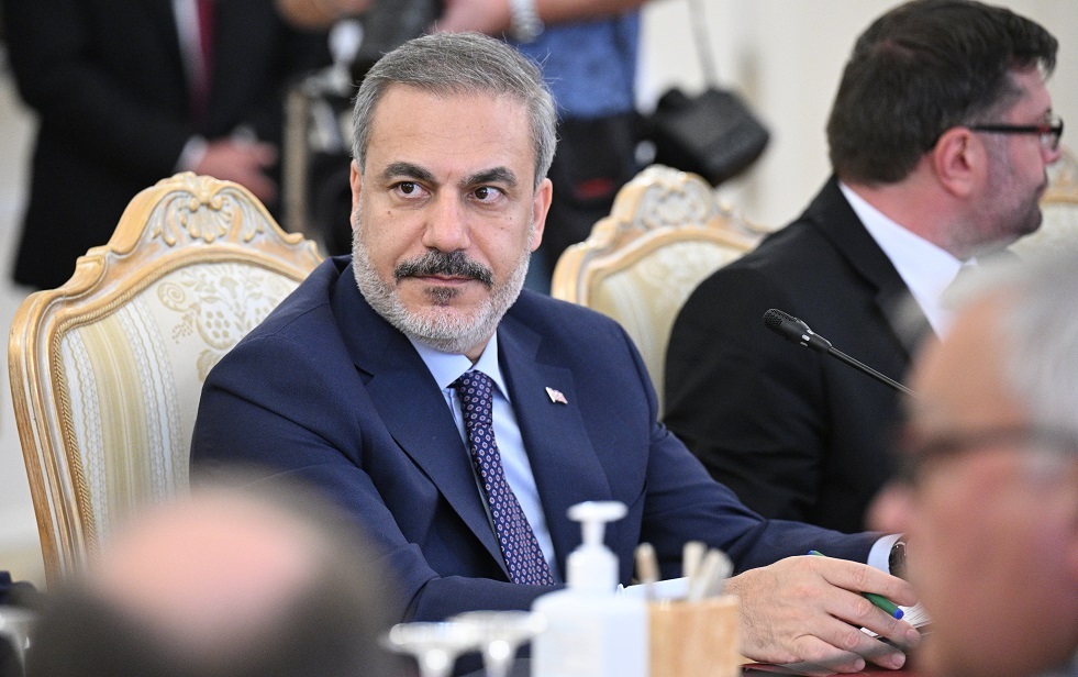 وزير الخارجية التركي: المساعدات المالية الأوروبية لأوكرانيا باهظة بشكل لا يصدق