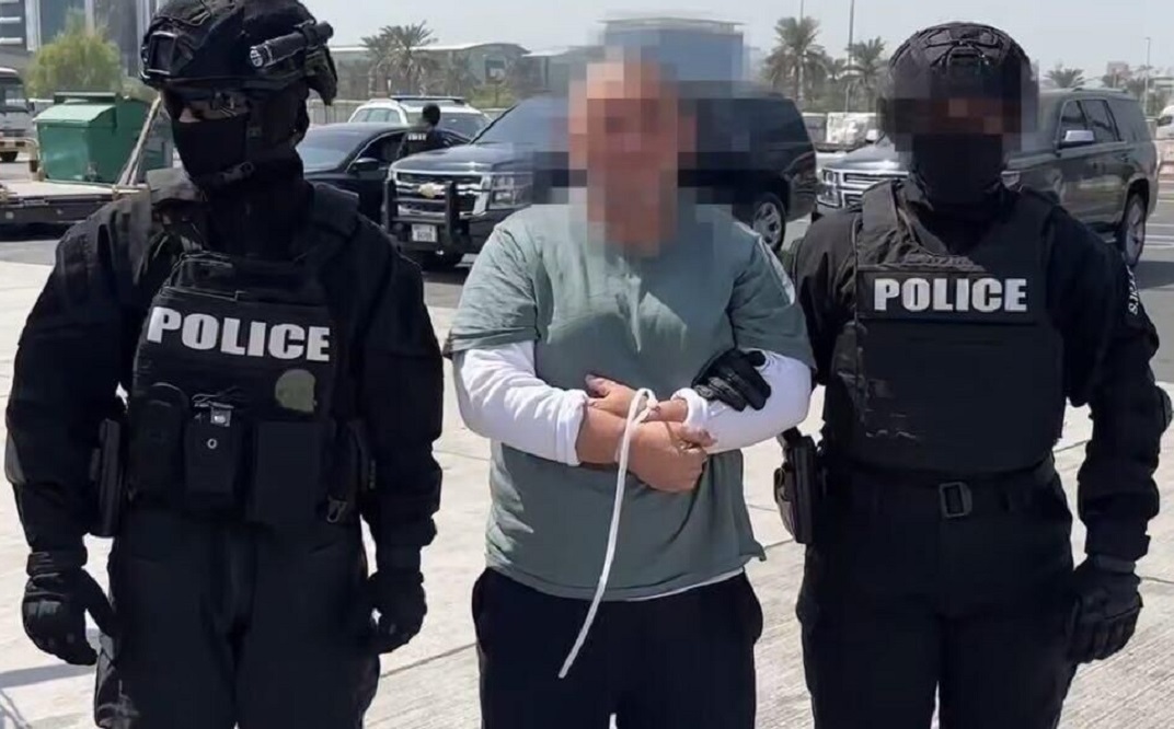 الإمارات تسلم كازاخستان رجل أعمال متهما ببيع النفط بطريقة غير شرعية (فيديو)