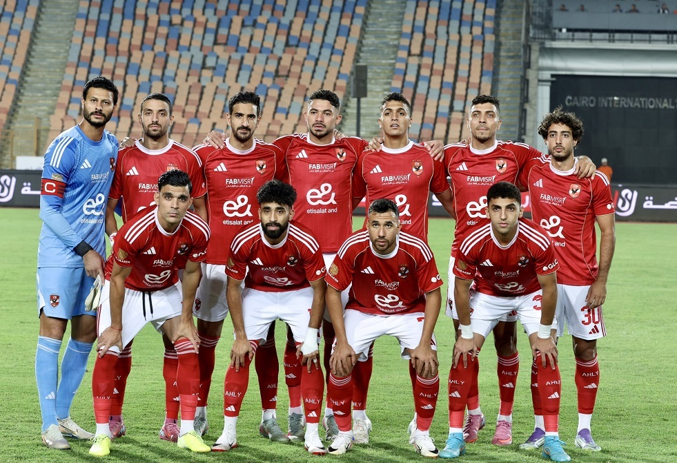 المفاضلة بين ثنائي أجنبي.. الأهلي المصري يصدر بيانا رسميا حول المدرب الجديد