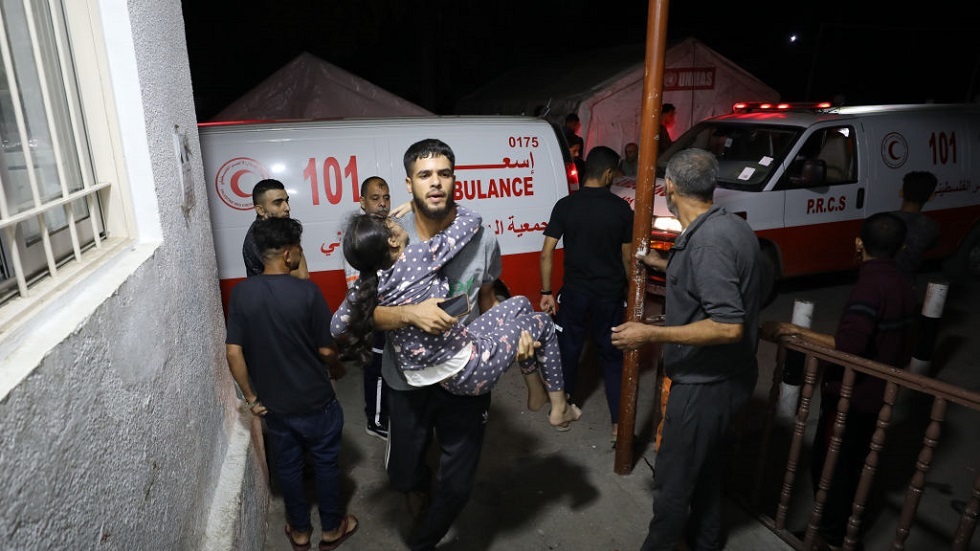 الدفاع المدني بغزة: 40 مواطنا بين شهيد ومفقود تحت أنقاض منزل قصفه الجيش الإسرائيلي