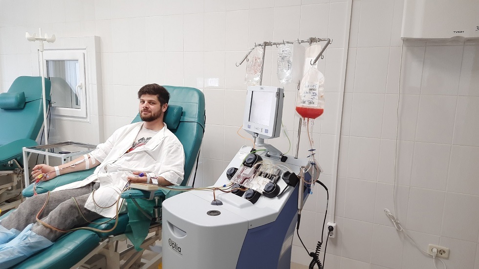 روسي يتبرع بنخاع العظم وينقذ حياة رجل مجهول