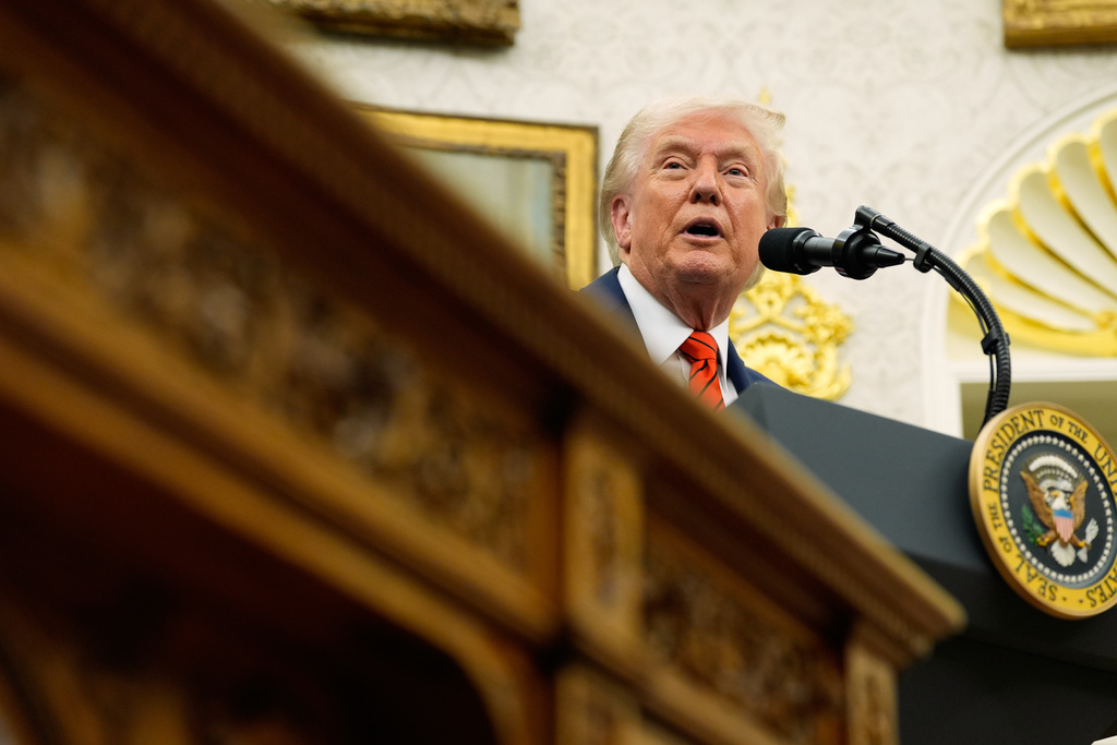 ترامب: الرهائن سيعودون الاثنين وسأتوجه إلى مصر وإسرائيل.. سيتم بناء غزة وبوتين دعم الاتفاق بقوة