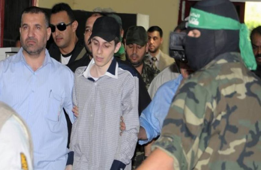 وكيل مخابرات مصر السابق يكشف كواليس جديدة بصفقة شاليط: حماس طلبت تدخلنا وقابلنا الجعبري تحت النار