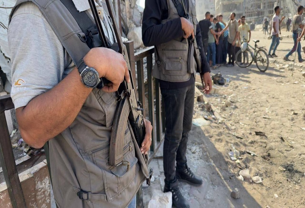 "حماس": نرفض الدعوات لوضع السلاح أو التحفظ عليه إذا كانت تعني تجريدنا منه