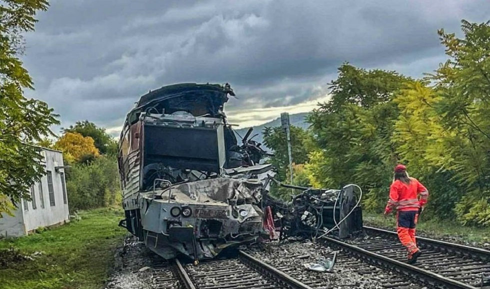سلوفاكيا.. إصابة 100 شخص بحادث اصطدام قطارين (فيديو)