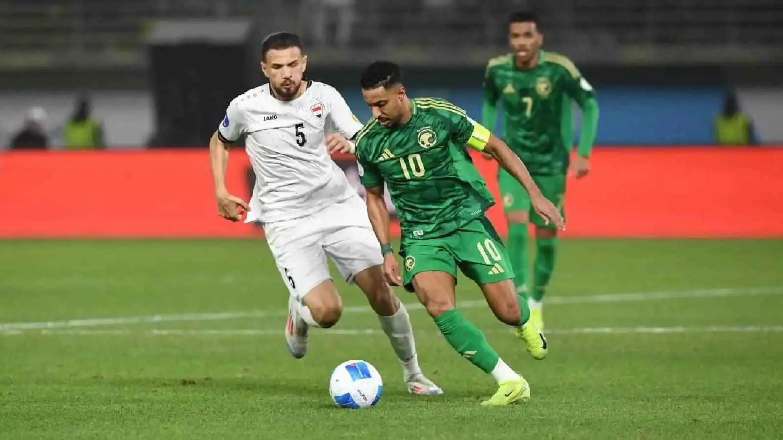 في مباراة الحسم.. المنتخب السعودي يستضيف منتخب العراق في تصفيات المونديال.. الموعد والقنوات الناقلة