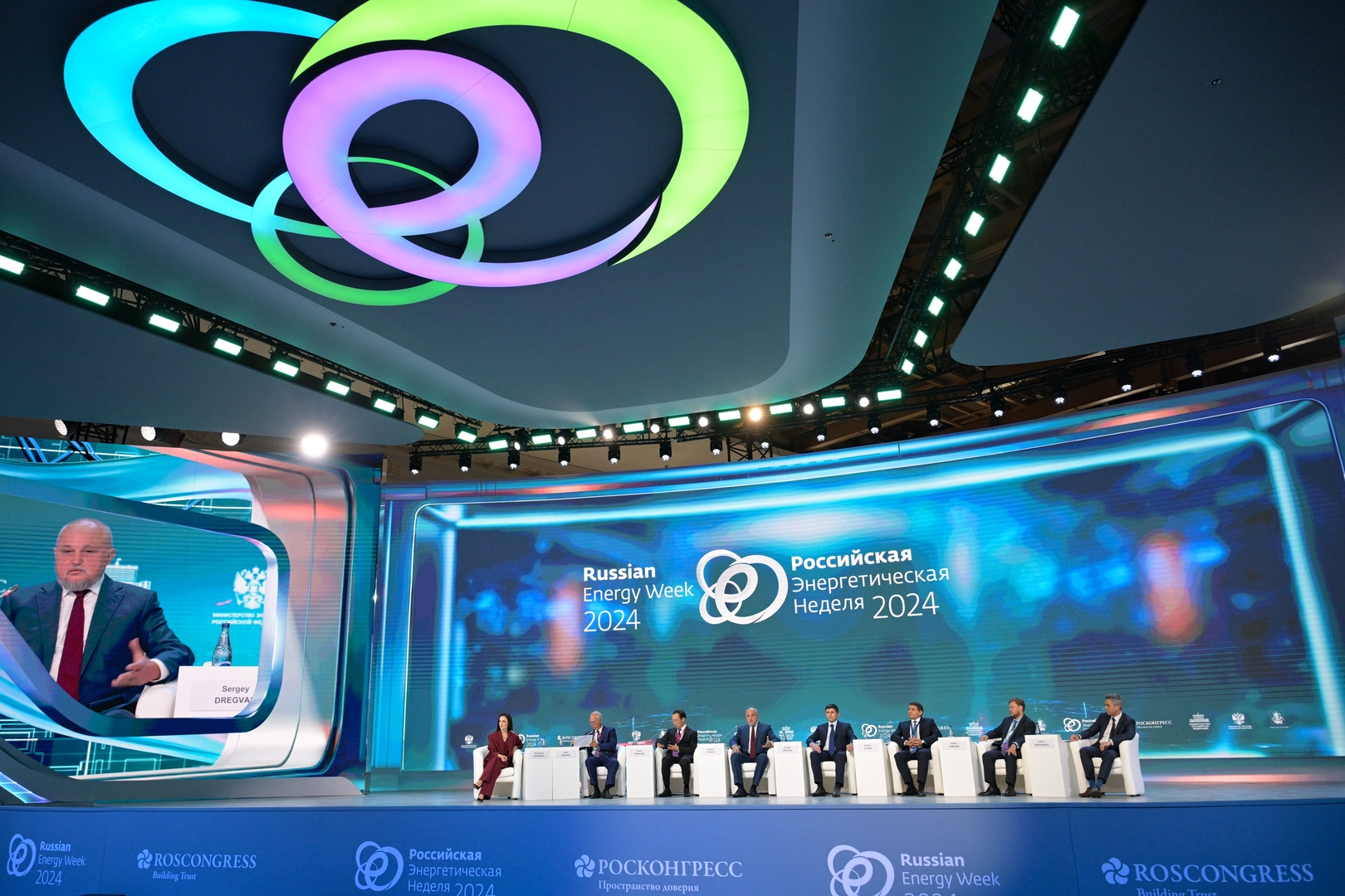 منصة دولية في موسكو لصناعة مستقبل الطاقة ومواجهة التحديات وبناء شراكات مستدامة